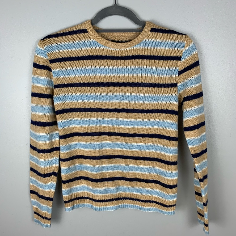 Multi color women’s sweater